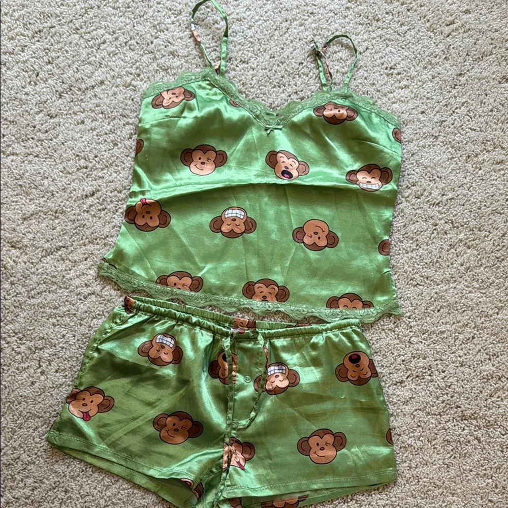 Green Monkey Print Women's Sleepwear Set - Picture 1 of 3